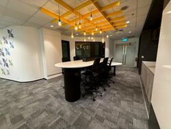 Oue Downtown (D1), Office #497573121